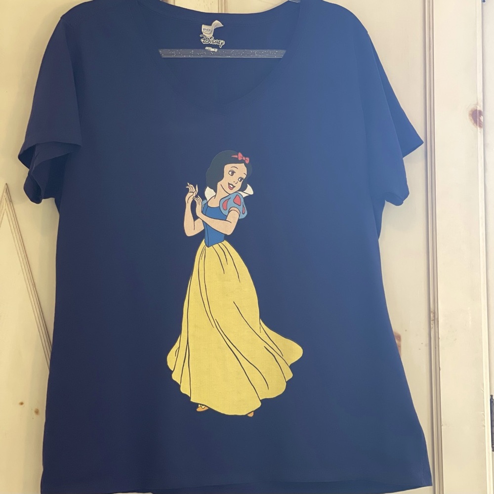 Disney Princess Women's Classic V-Neck T-Shirt, Blue/Women's Blue Snow White Top